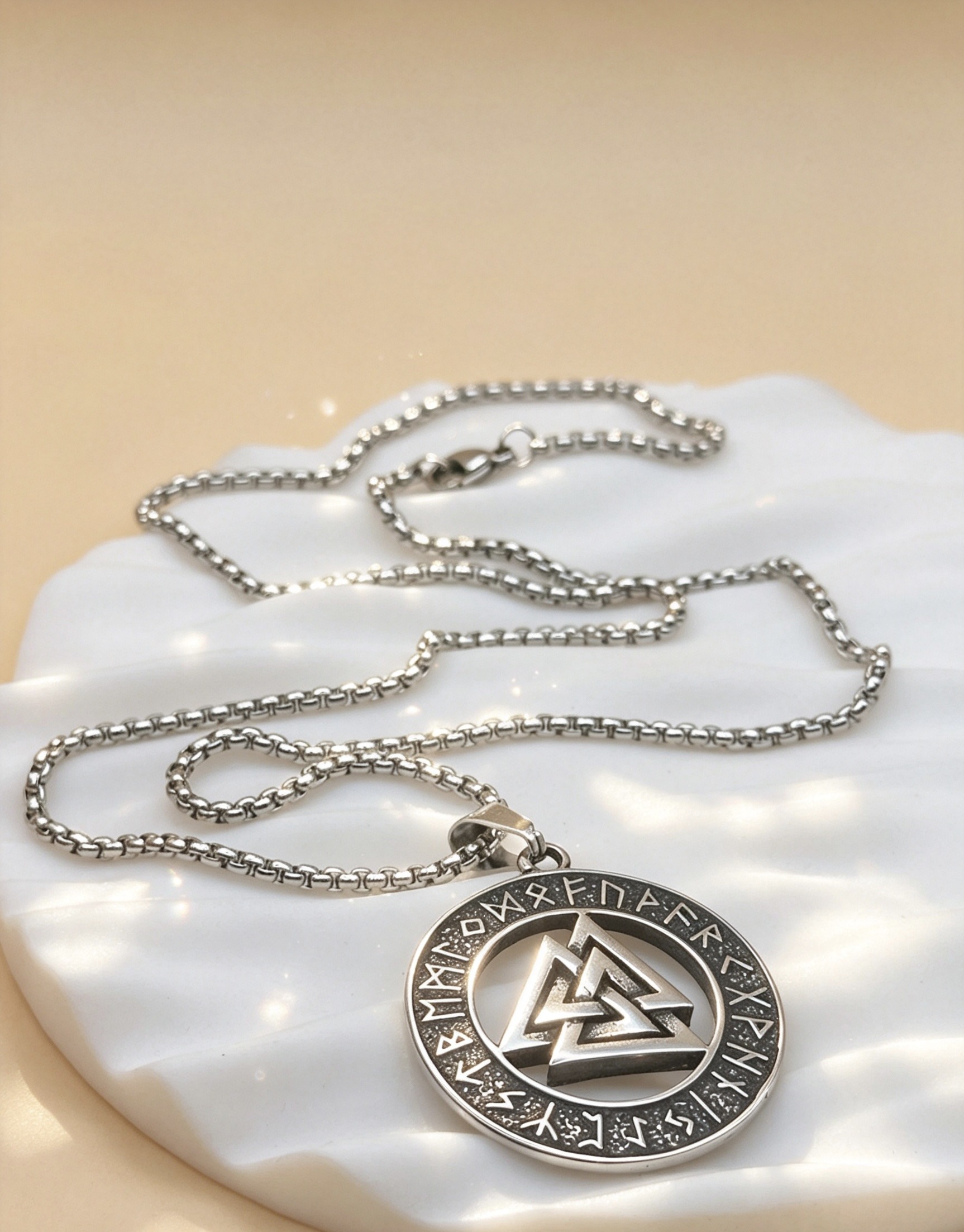 Großhändler Ceramik - Herren / Unisex Halskette aus Edelstahl — Valknut Anhänger & Wikinger-Runen