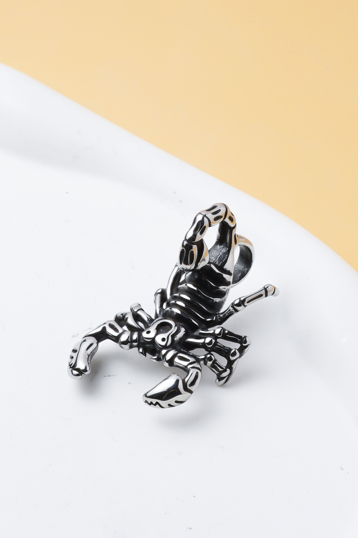 Großhändler Ceramik - Herren Skorpion Anhänger aus Edelstahl – kraftvoller Tier-Schmuck, Biker-Rock-Stil, OHNE Kette