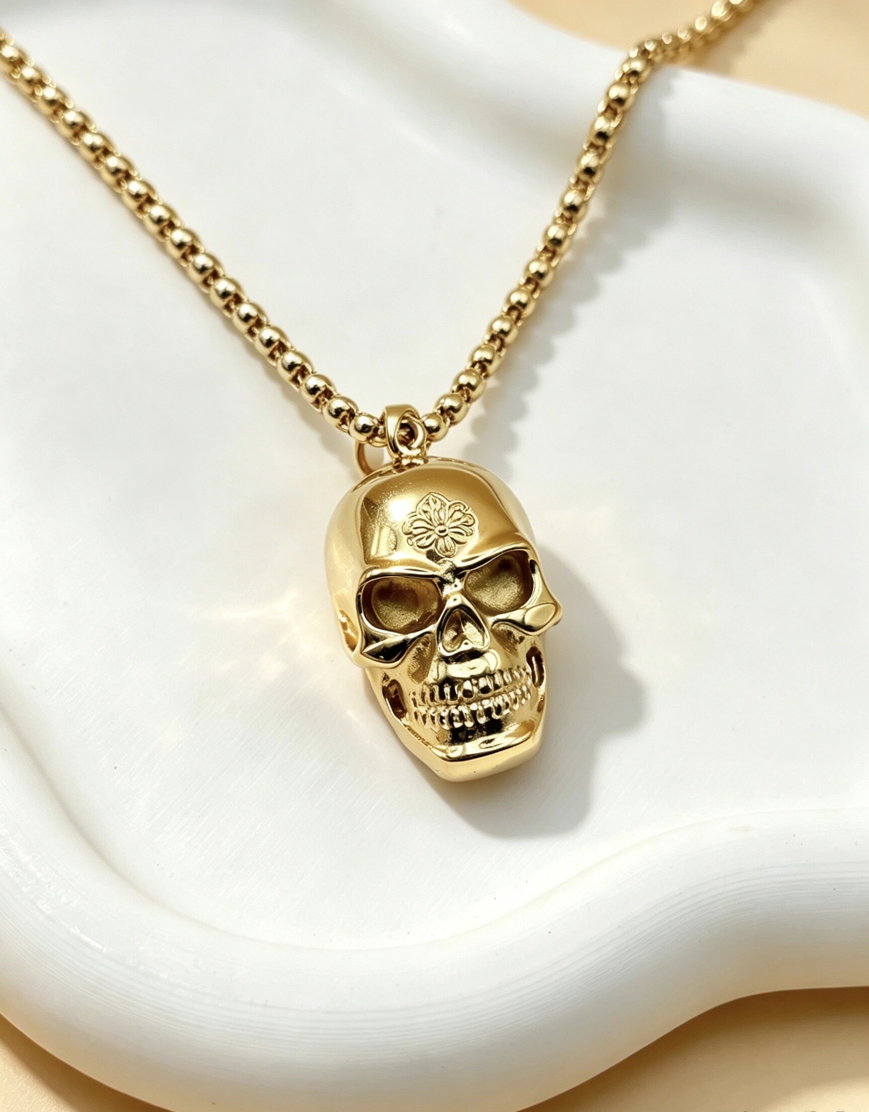Grossiste Ceramik - Pendentif Homme Acier Inoxydable Tête de Mort Gothique (Taille Unique) – Doré