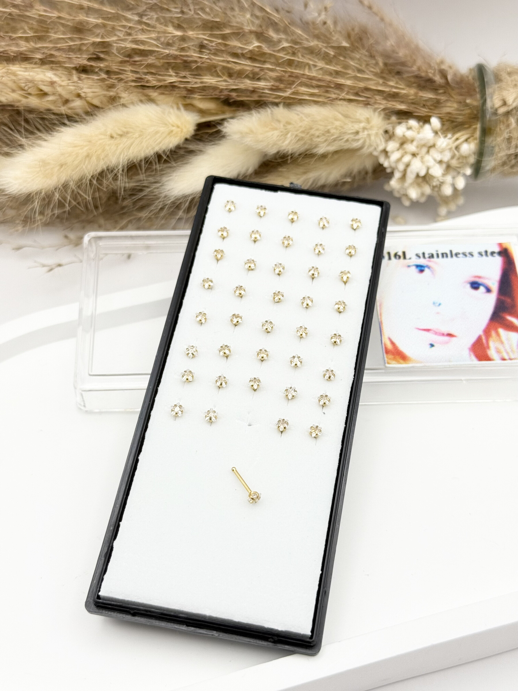 Grossiste Ceramik - Boîte de 40 Piercings de Nez strass Acier Inoxydable, Tige 9mm