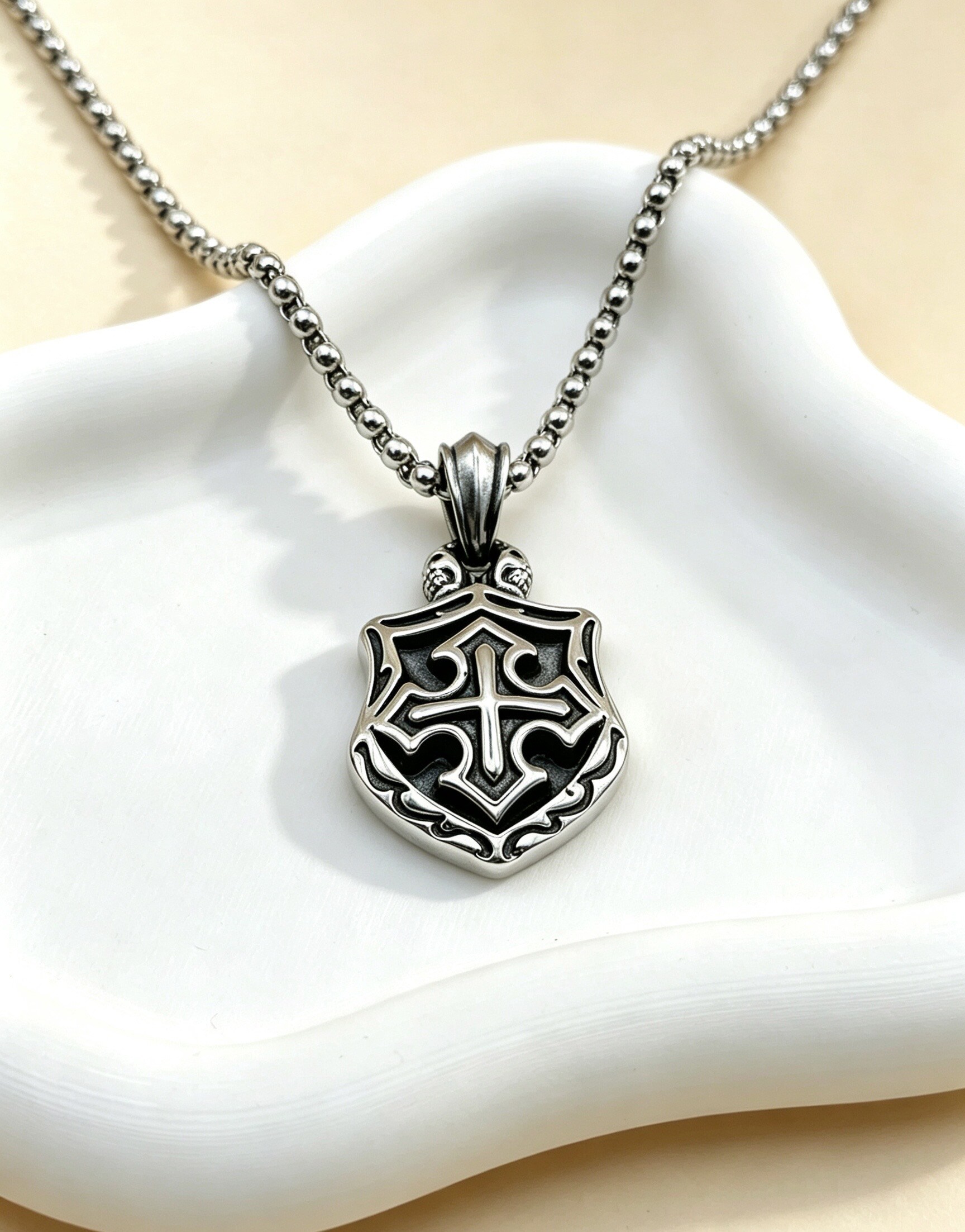 Grossiste Ceramik - Pendentif Homme Acier Inoxydable Blason Croix Gothique (Taille Unique)
