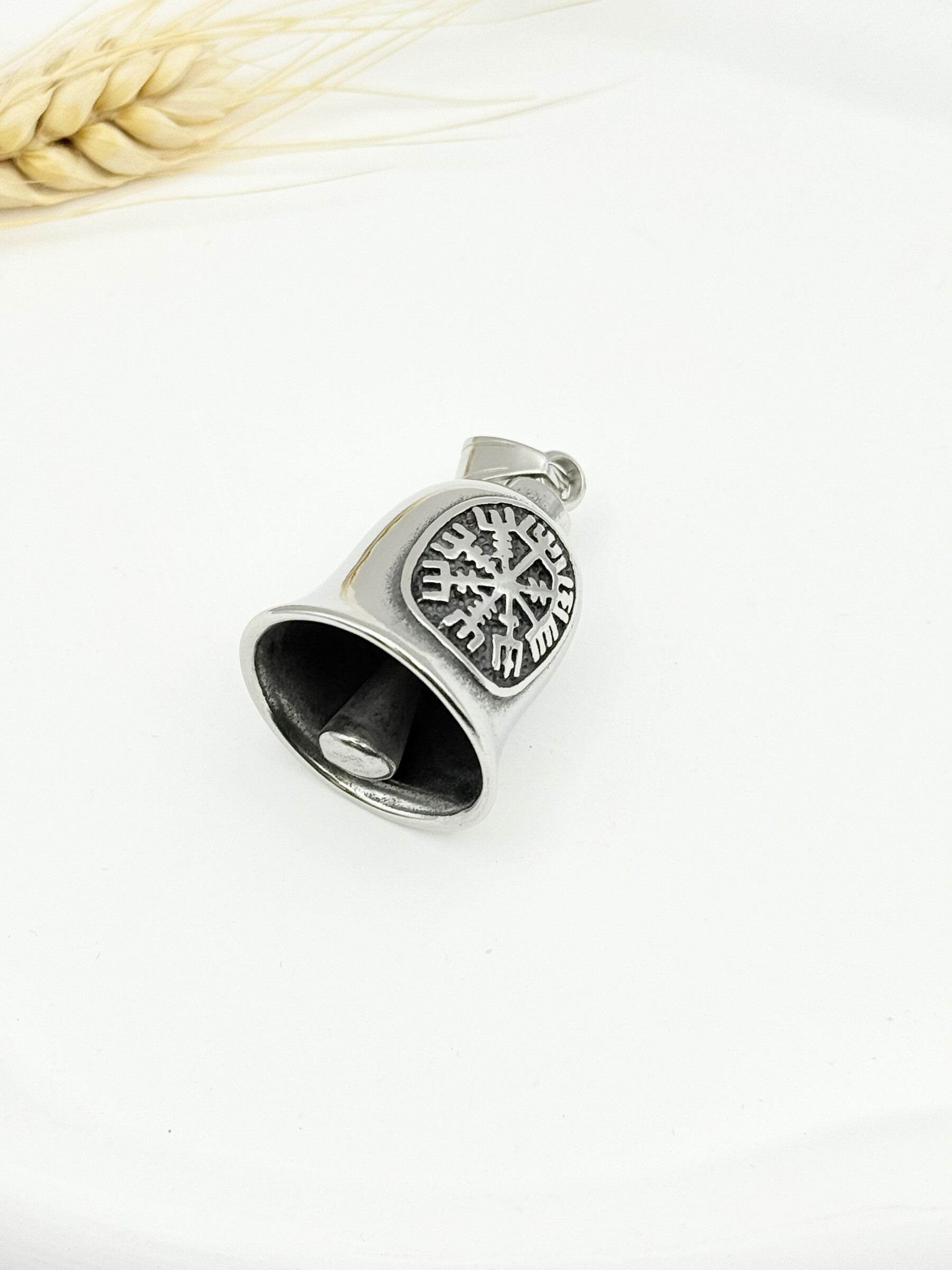 Wholesaler Ceramik - Viking bell pendant in stainless steel Vegvisir engraved 3D realistic