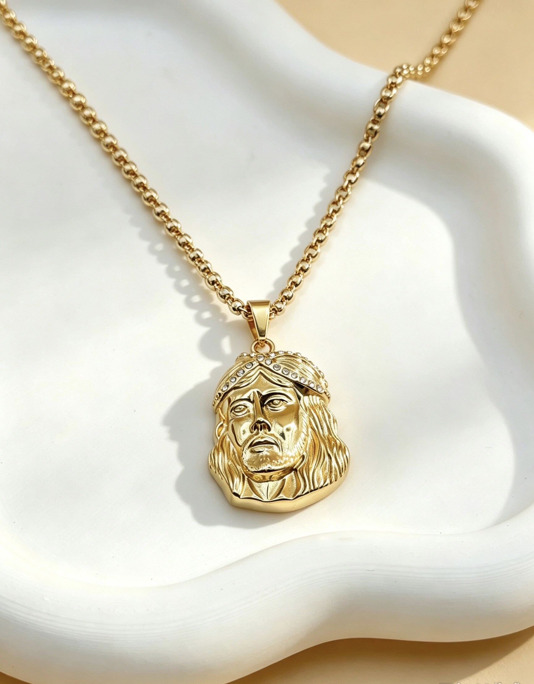 Grossiste Ceramik - Pendentif Homme Acier Inoxydable Tête de Jésus Sertie (Taille Unique) – Doré