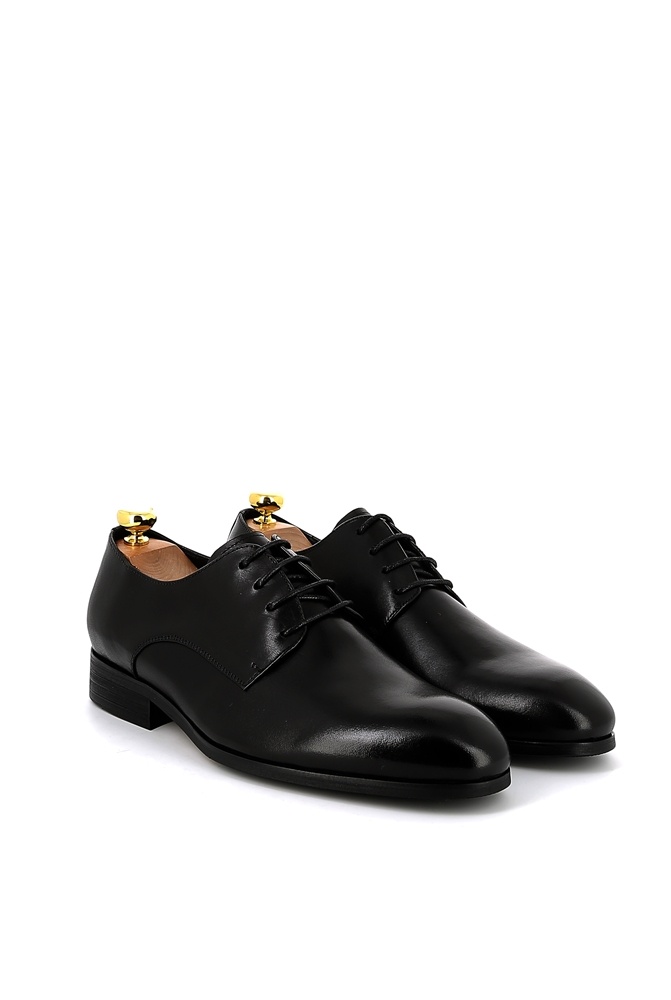 Großhändler CLEYS - Zeitlose und schlichte Lederschnürschuhe für Herren