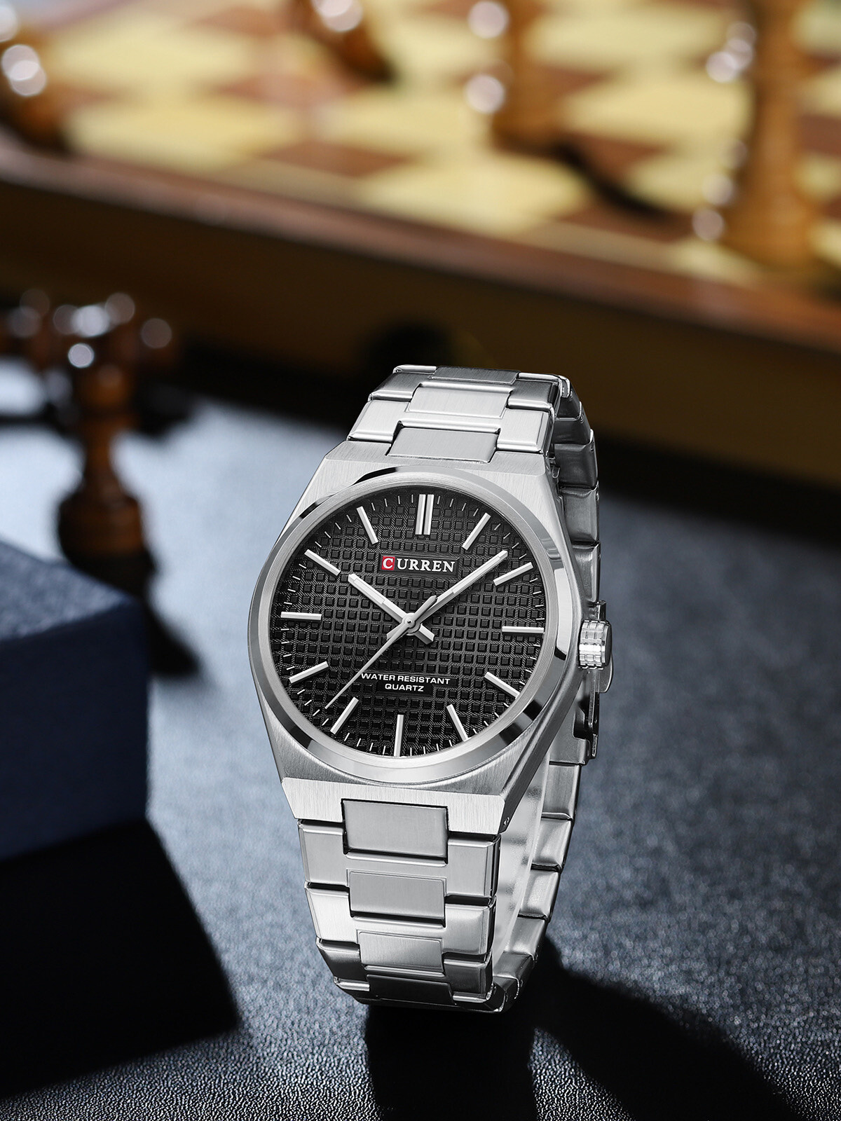 Wholesaler CURREN - Trendy man curreno with steel bracelet water resistant