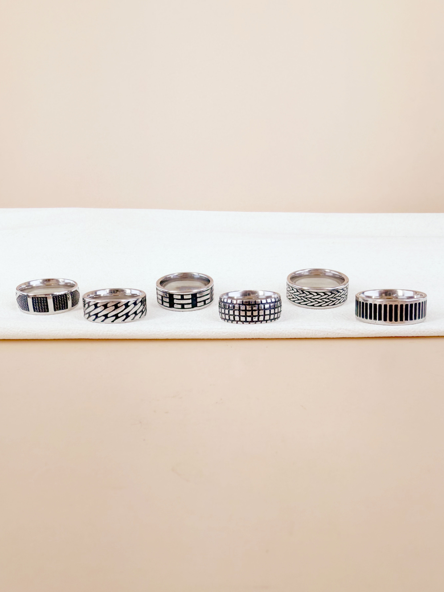 Grossista D Bijoux - Set di 6 Anelli da Uomo in Acciaio Inossidabile