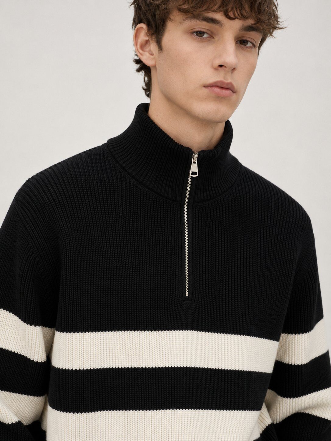 Grossista FIVE EVER - Maglione collo alto con zip e righe