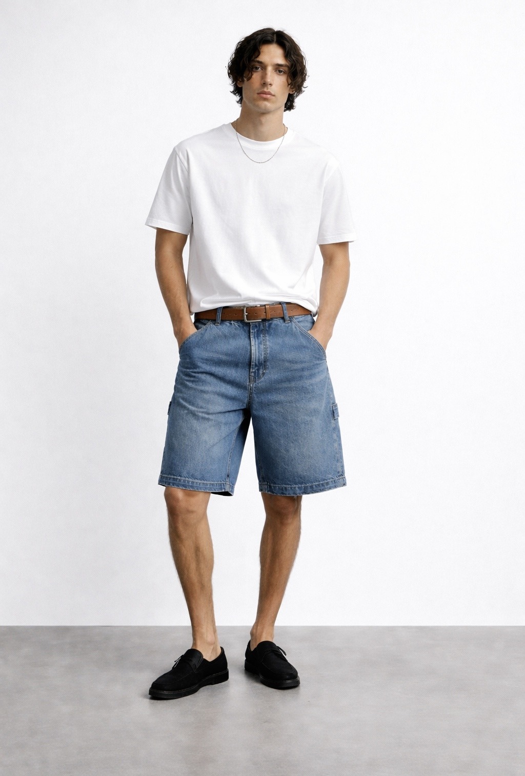 Wholesaler FIVE EVER - Blue denim baggy Bermuda shorts. 100% COTTON