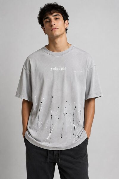 Wholesaler FIVE EVER - Oversized t-shirt with an urban and artistic flair Wholesaler FIVE EVER - Oversized t-shirt with an urban and artistic flair