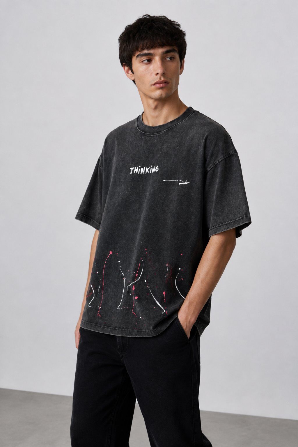 Grossiste FIVE EVER - T-shirt oversize à l’allure urbaine et artistique