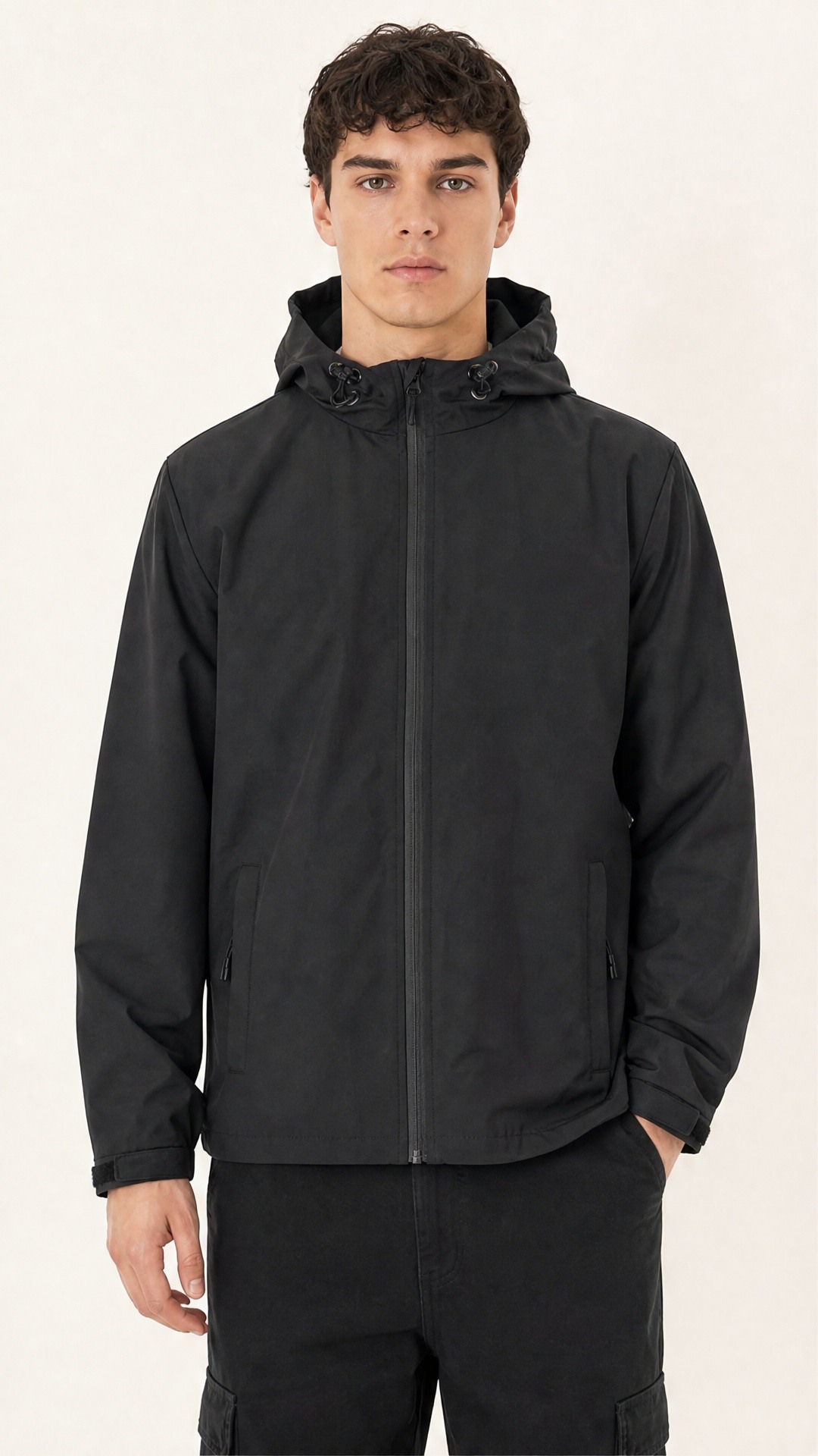 Großhändler FIVE EVER - Minimalistische Kapuzen-Shell-Jacke