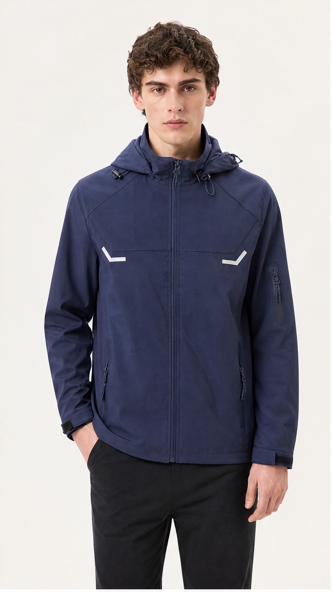 Großhändler FIVE EVER - Marineblauer Kapuzen-Windbreaker
