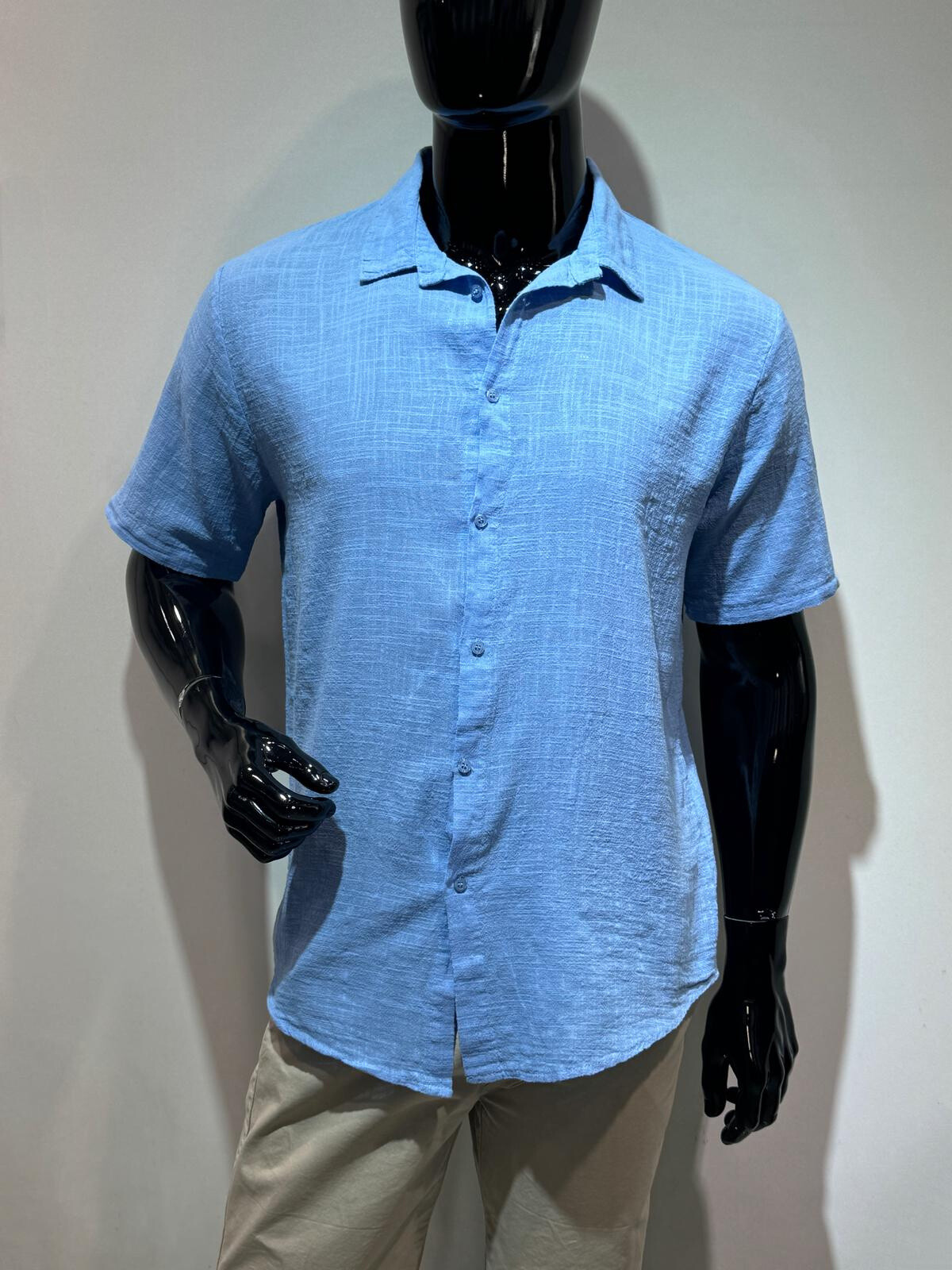Grossiste Forbest - Chemise légère Homme pour l'été uni en coton et lin mélangés