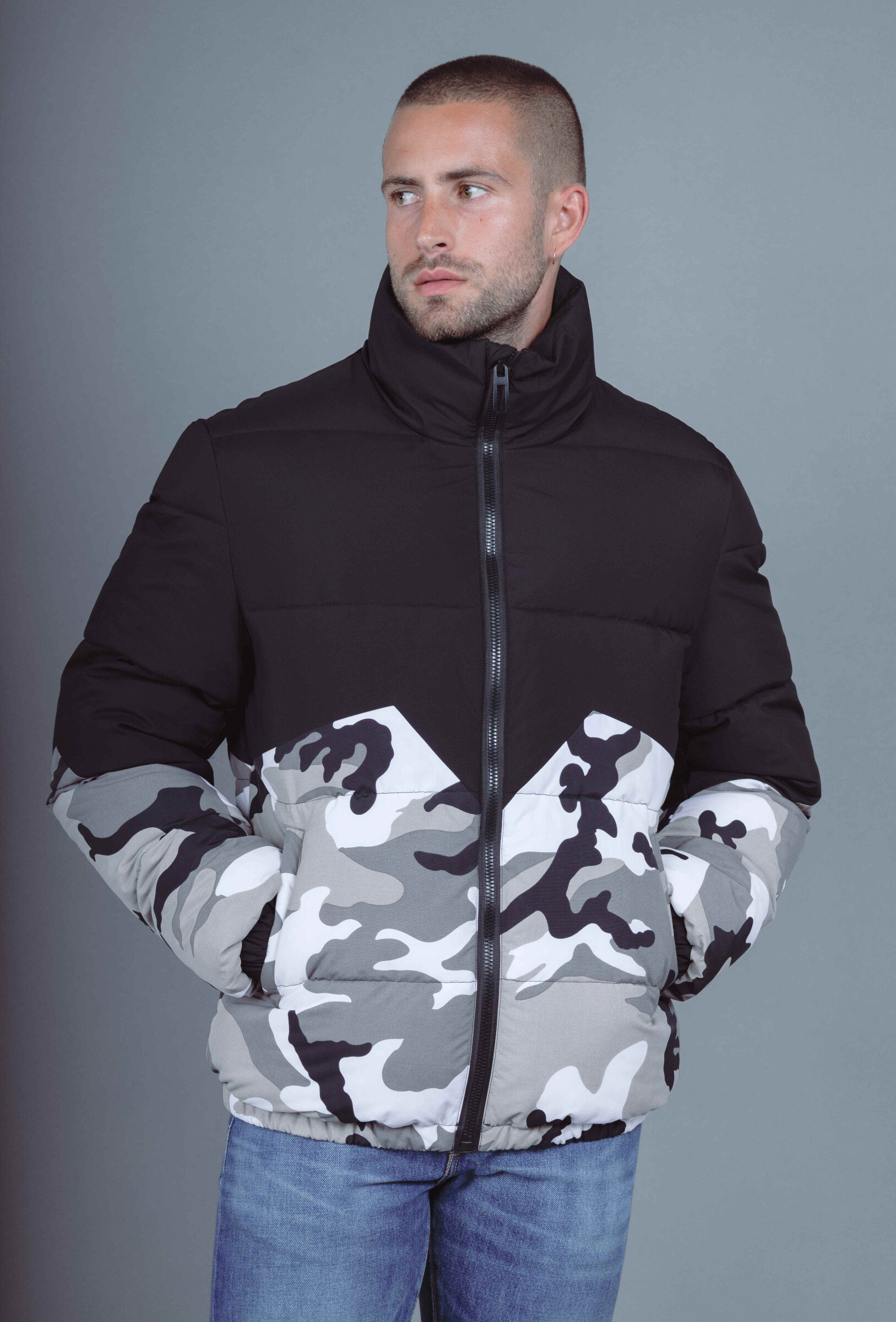 Wholesaler Forbest - Two-color camouflage down jacket