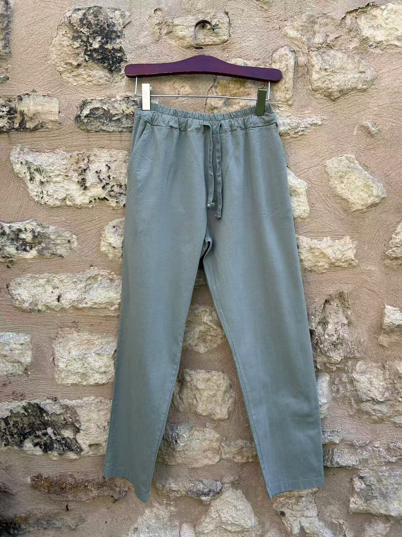 Großhändler Forbest - Leichte einfarbige Hose für Herren aus Baumwolle