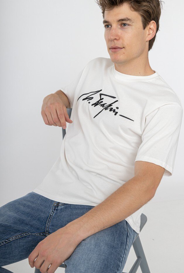 Großhändler Forbest - Herren-T-Shirt mit gesticktem Motiv in der Mitte
