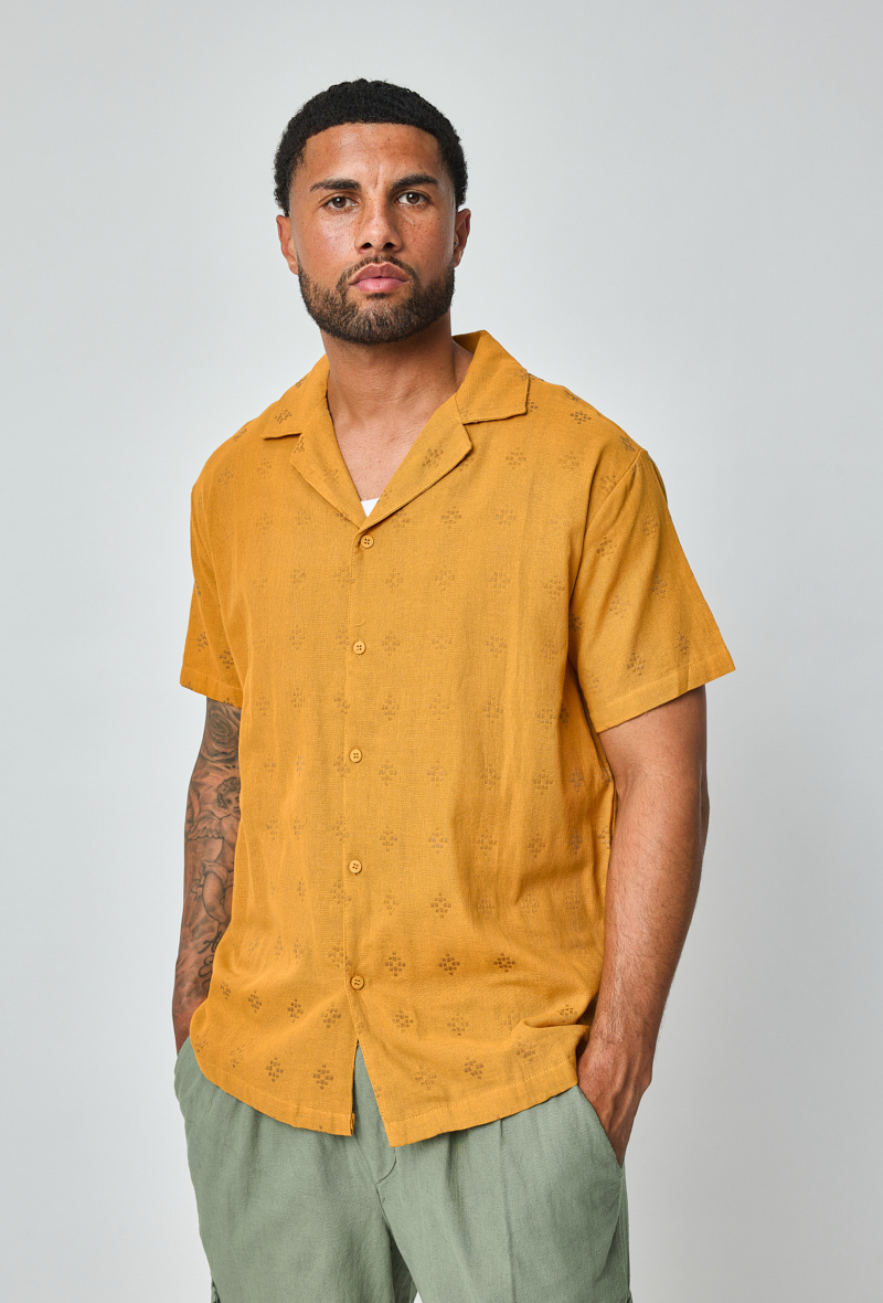 Grossiste Frilivin - Chemise manches courtes à motifs