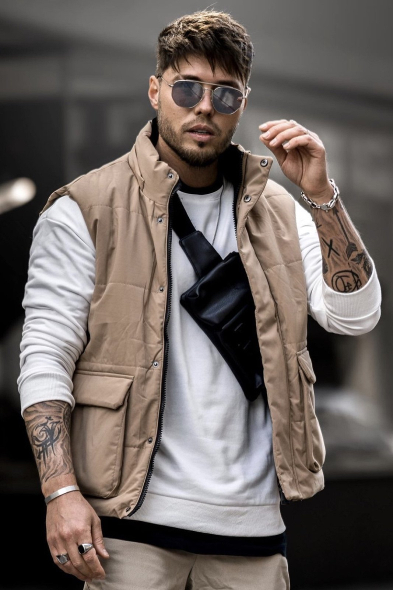 Wholesaler Frilivin - Quilted sleeveless hooded down jacket