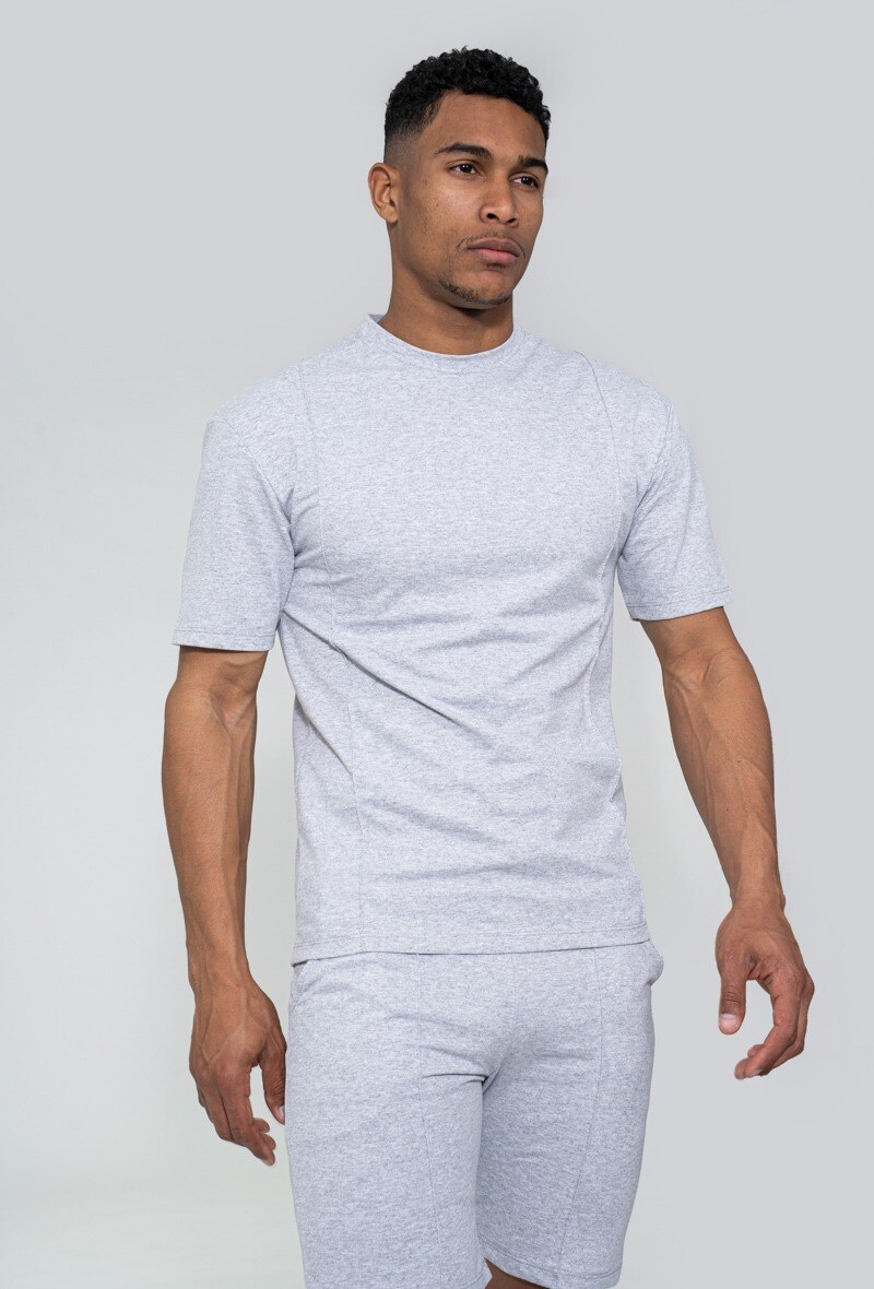 Großhändler Frilivin - T-Shirt & Shorts Set