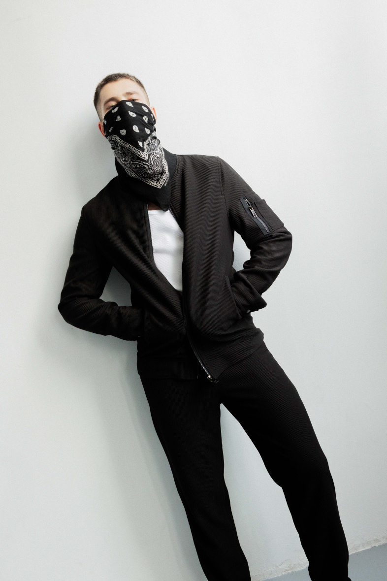 Wholesaler Frilivin - Plain jacket and pants set