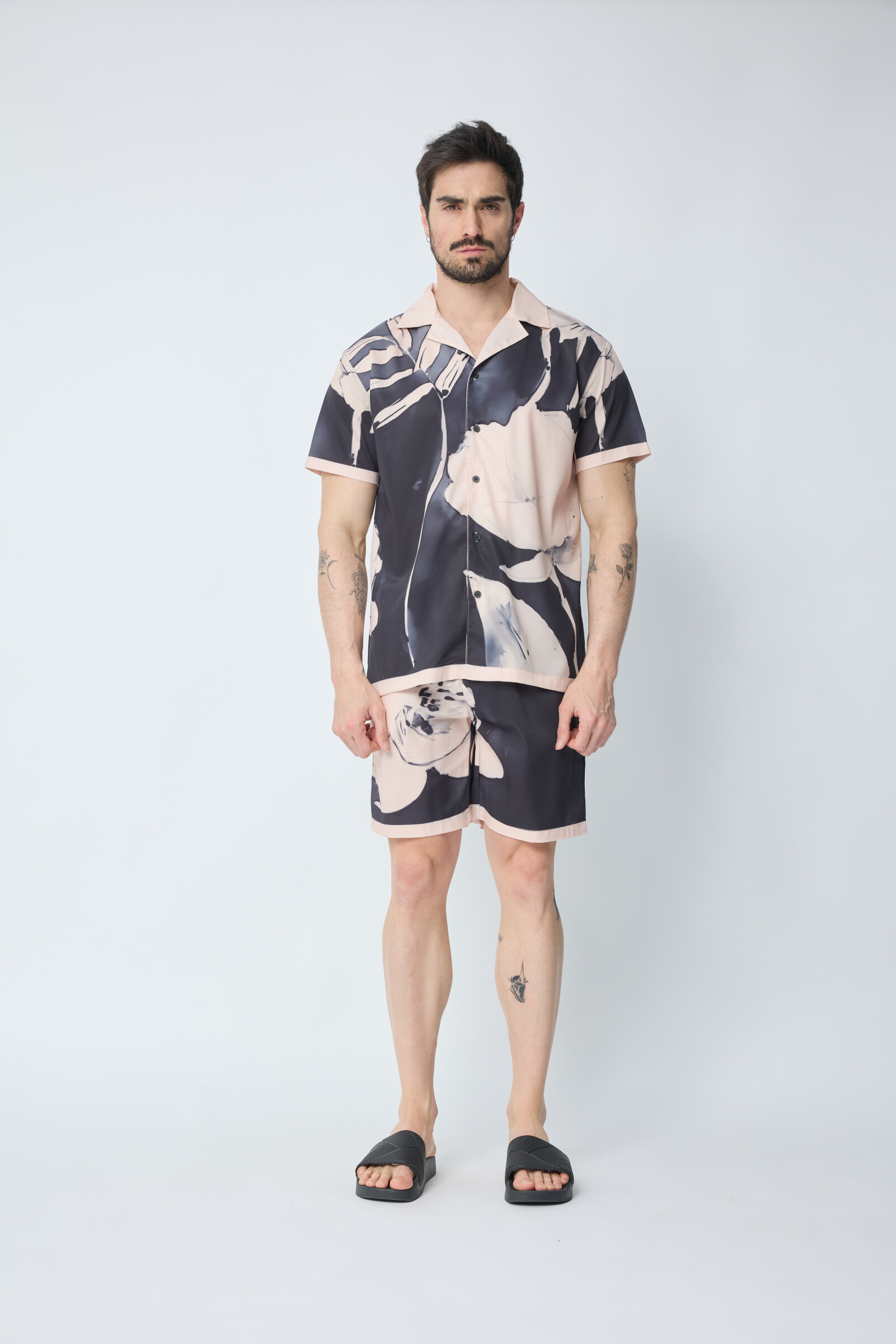 Wholesaler Frilivin - Short shirt set