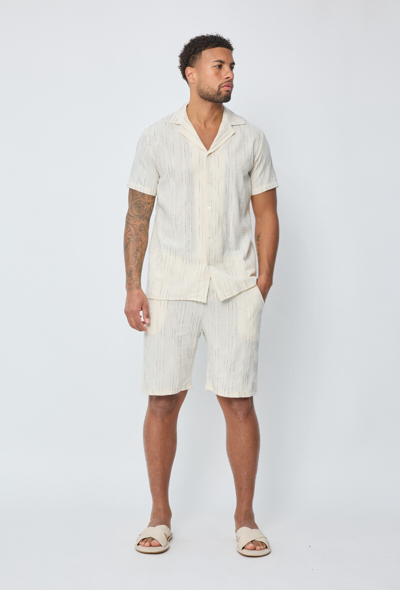Wholesaler Frilivin - Short round shirts with shorts