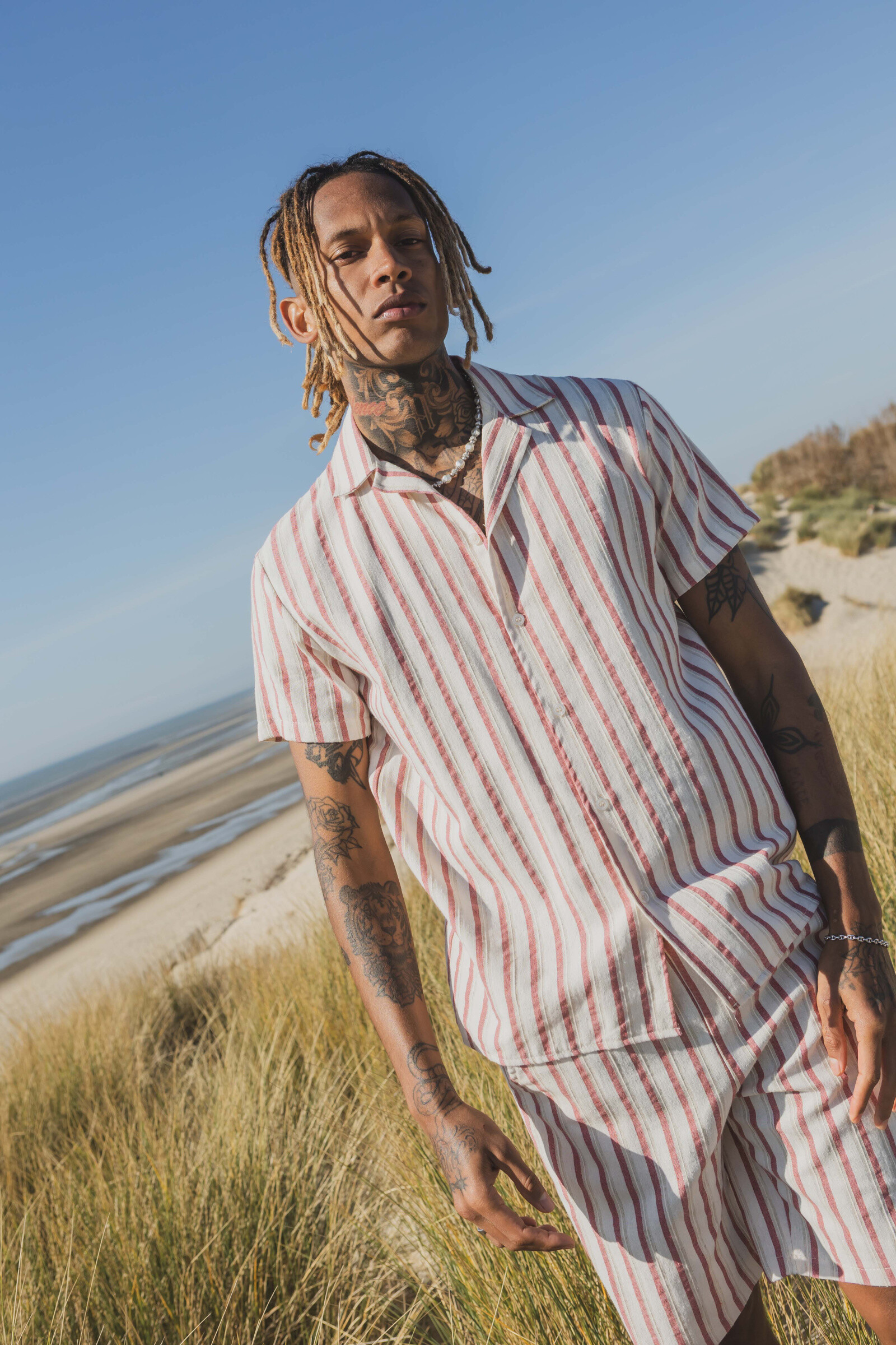 Wholesaler Frilivin - Short round shirts with shorts