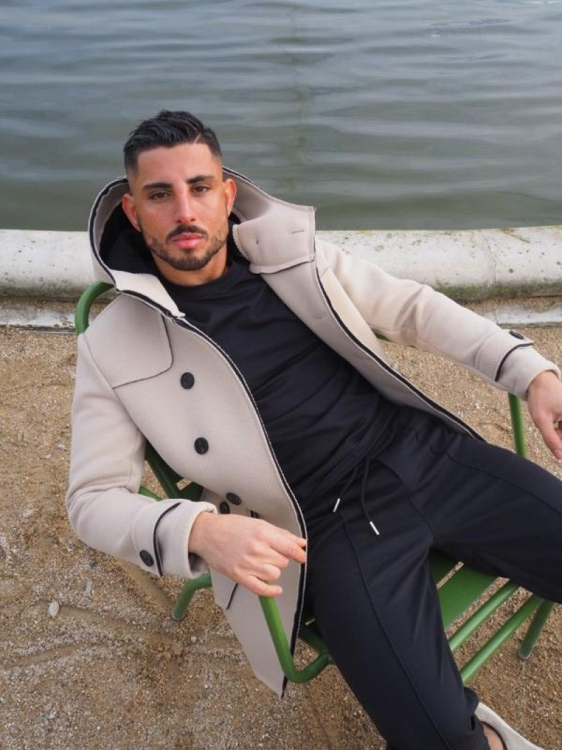 Wholesaler Frilivin - Classic plain coat with hood