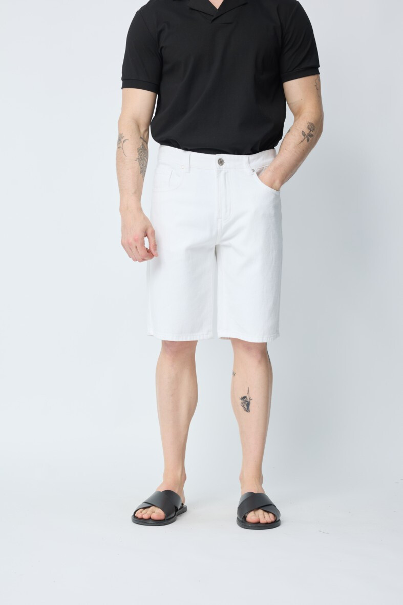 Grossista Frilivin - Pantaloni corti eleganti in tessuto leggero.