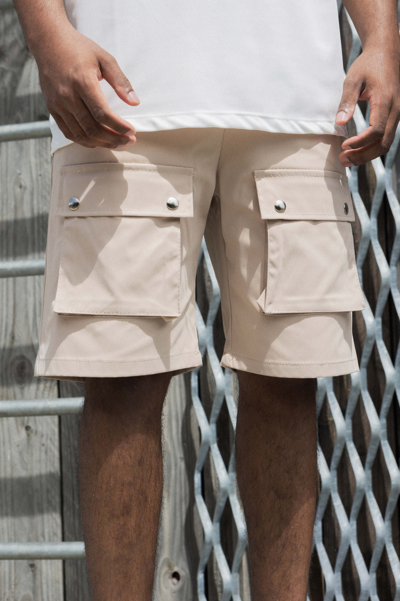 Großhändler Frilivin - Schlichte Cargo-Shorts mit Taschen in Sorona