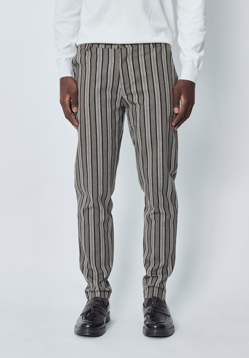 Grossista Frilivin - Pantaloni chino a righe