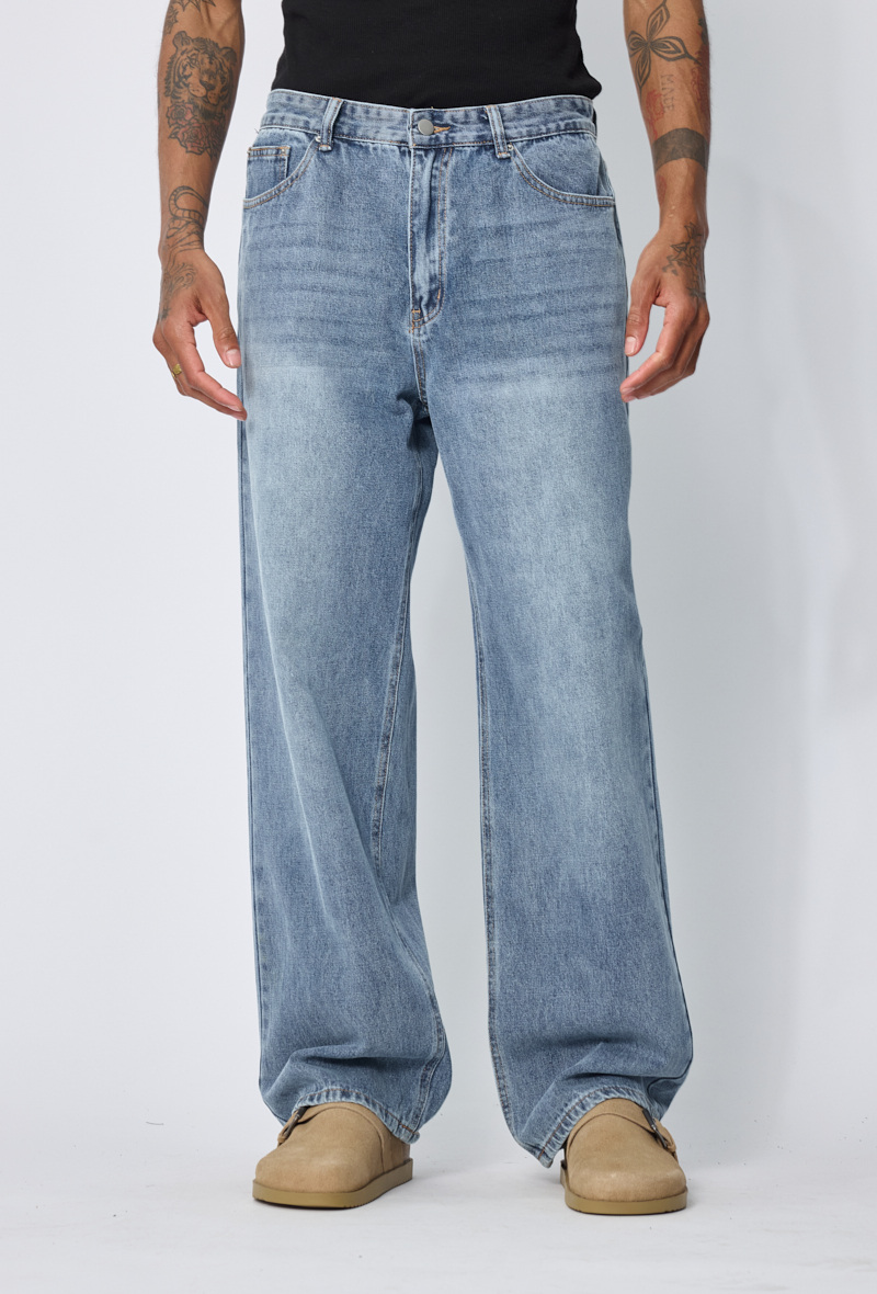 Großhändler Frilivin - Weit geschnittene, ausgewaschene BLAUE Jeans