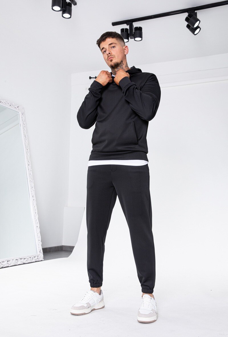 Grossiste Frilivin - Ensemble de survêtement uni. Sweat capuche et pantalon jogging