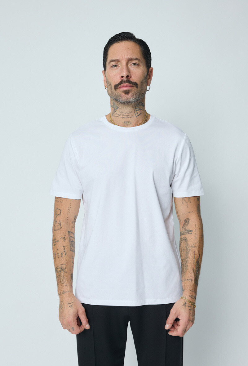 Wholesaler Frilivin - Basic plain round neck t-shirt