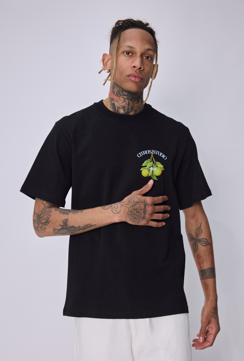 Großhändler Frilivin - T-Shirt mit bedruckten Logos