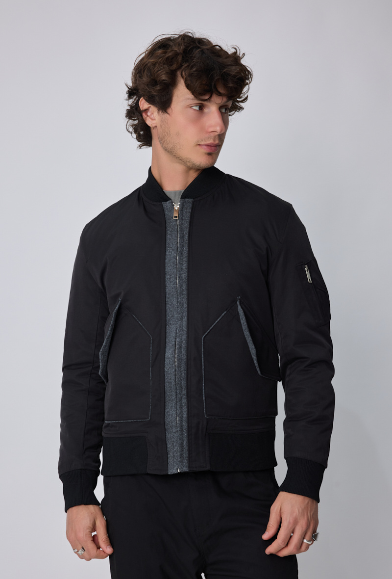 Großhändler Frilivin - Moderne Bomberjacke.