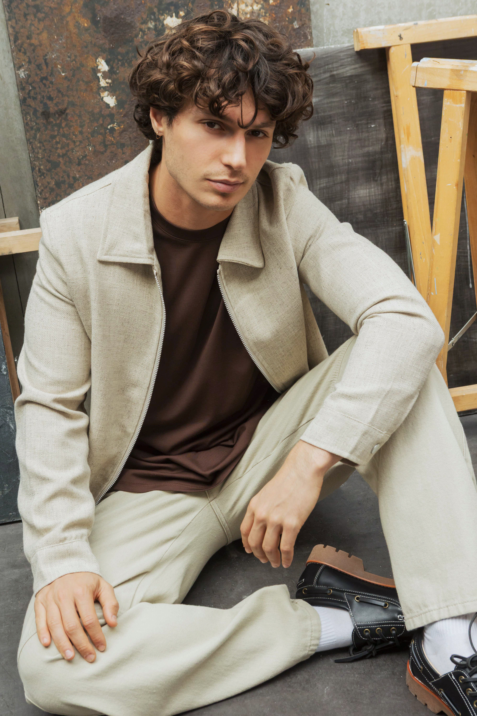 Großhändler Frilivin - Minimalistische Jacke – Eleganz und Einfachheit