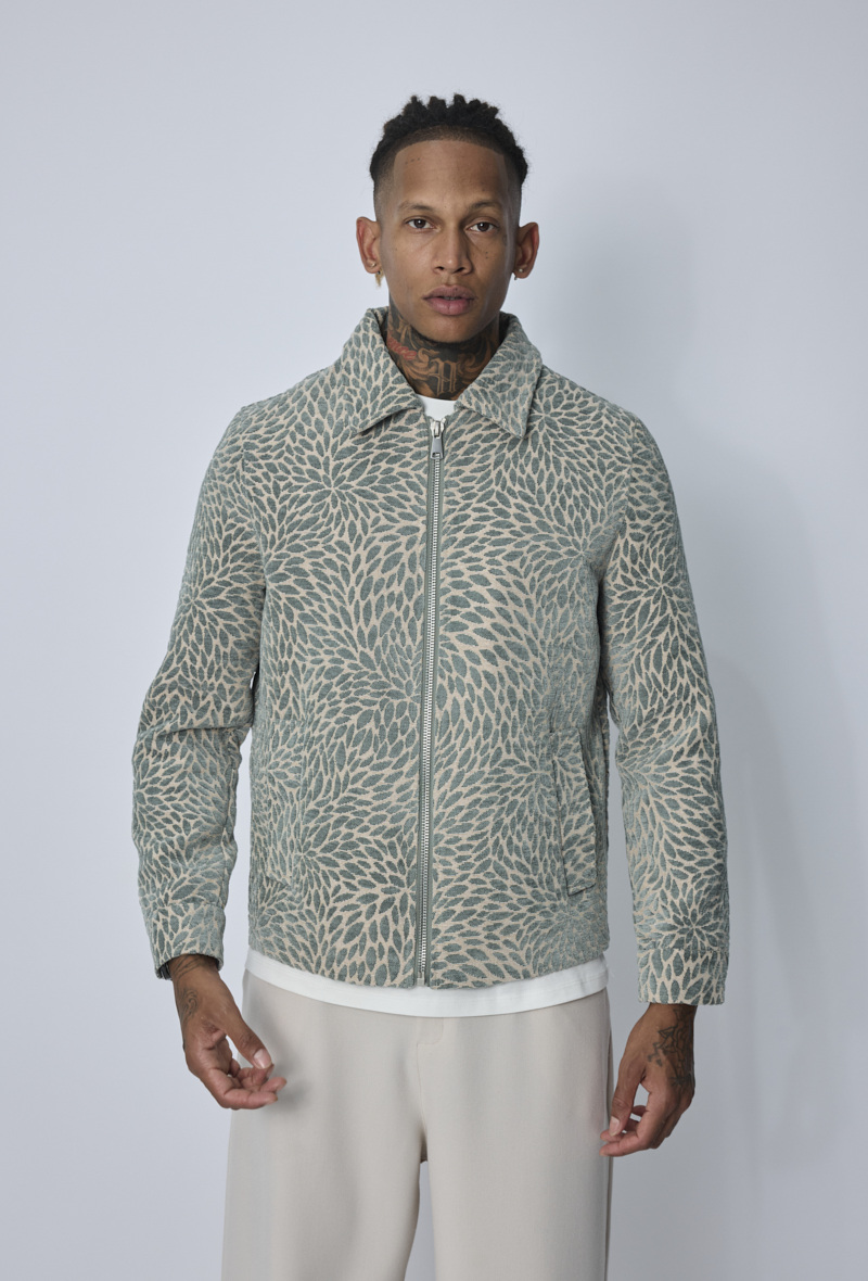 Grossiste Frilivin - Veste Motif Graphique