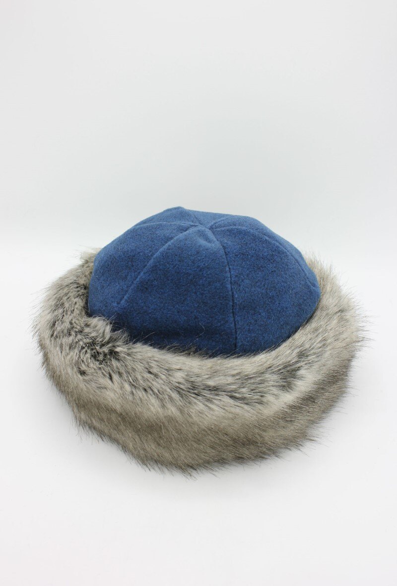 Wholesaler Hologramme Paris - Portugal toque in water-repellent polyester with synthetic fur