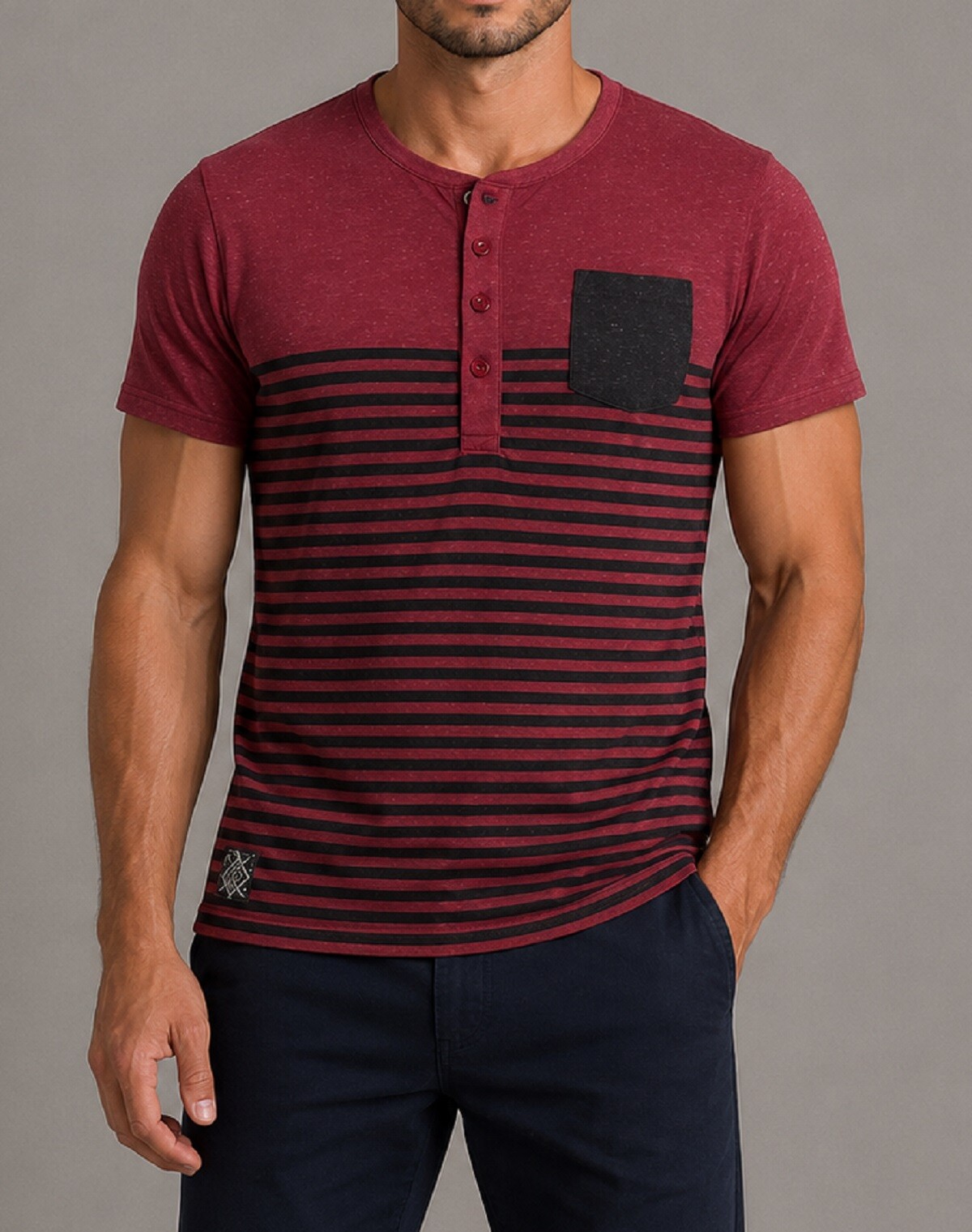 Großhändler Hopenlife - Gestreiftes T-Shirt mit Knopfkragen