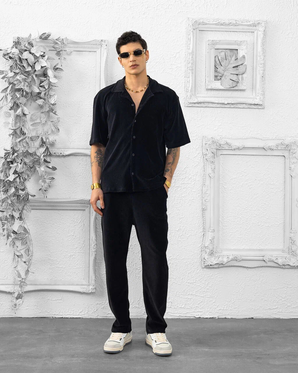 Wholesaler Invictus Paris - Velour man ensemble