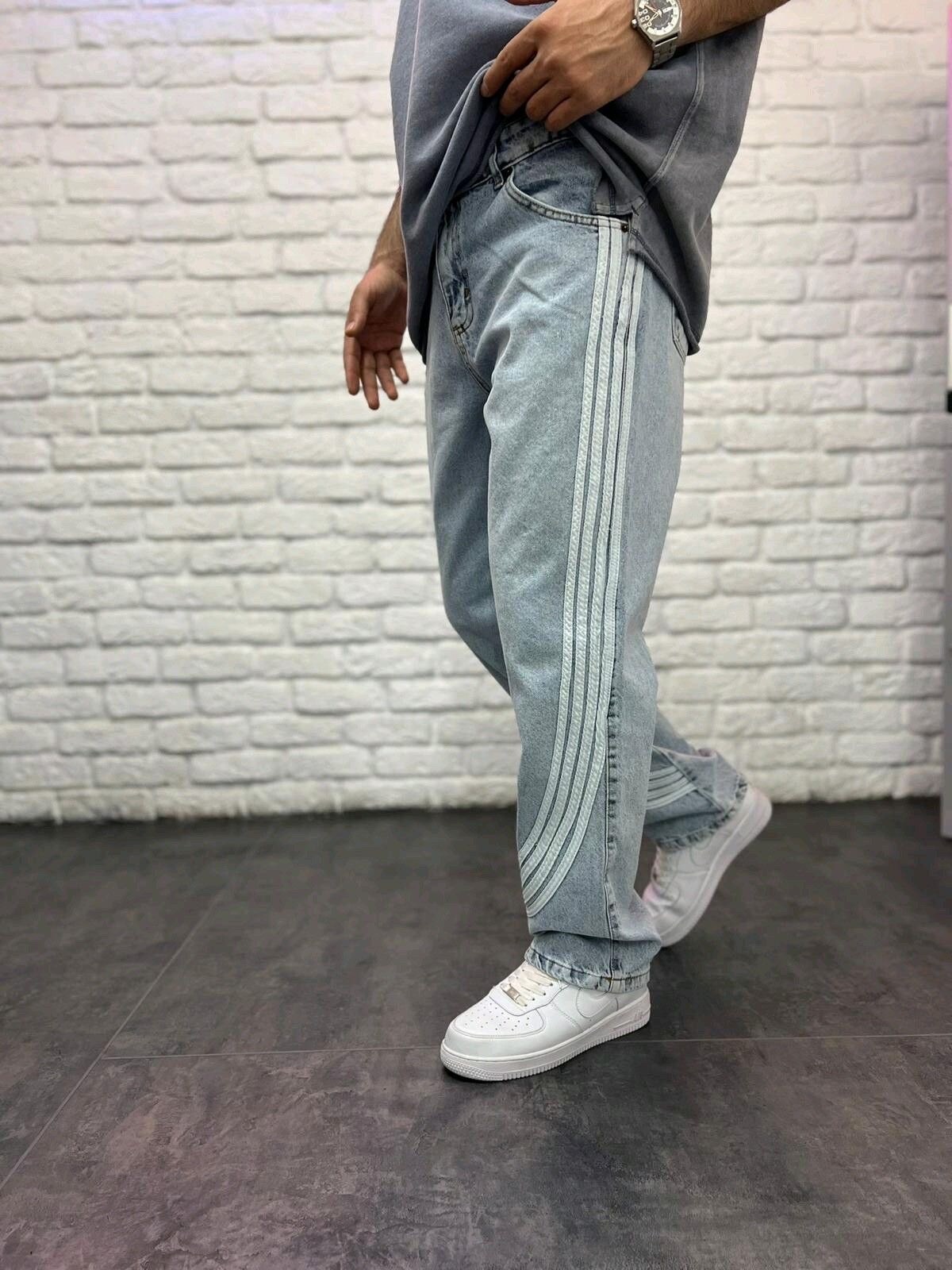 Grossiste Invictus Paris - JEANS RELAX FIT