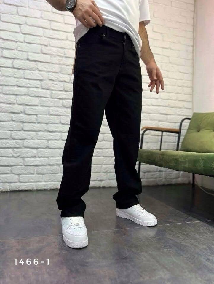 Großhändler Invictus Paris - Relaxed-Fit-Jeans – High-End-Inspiration und garantierter Komfort