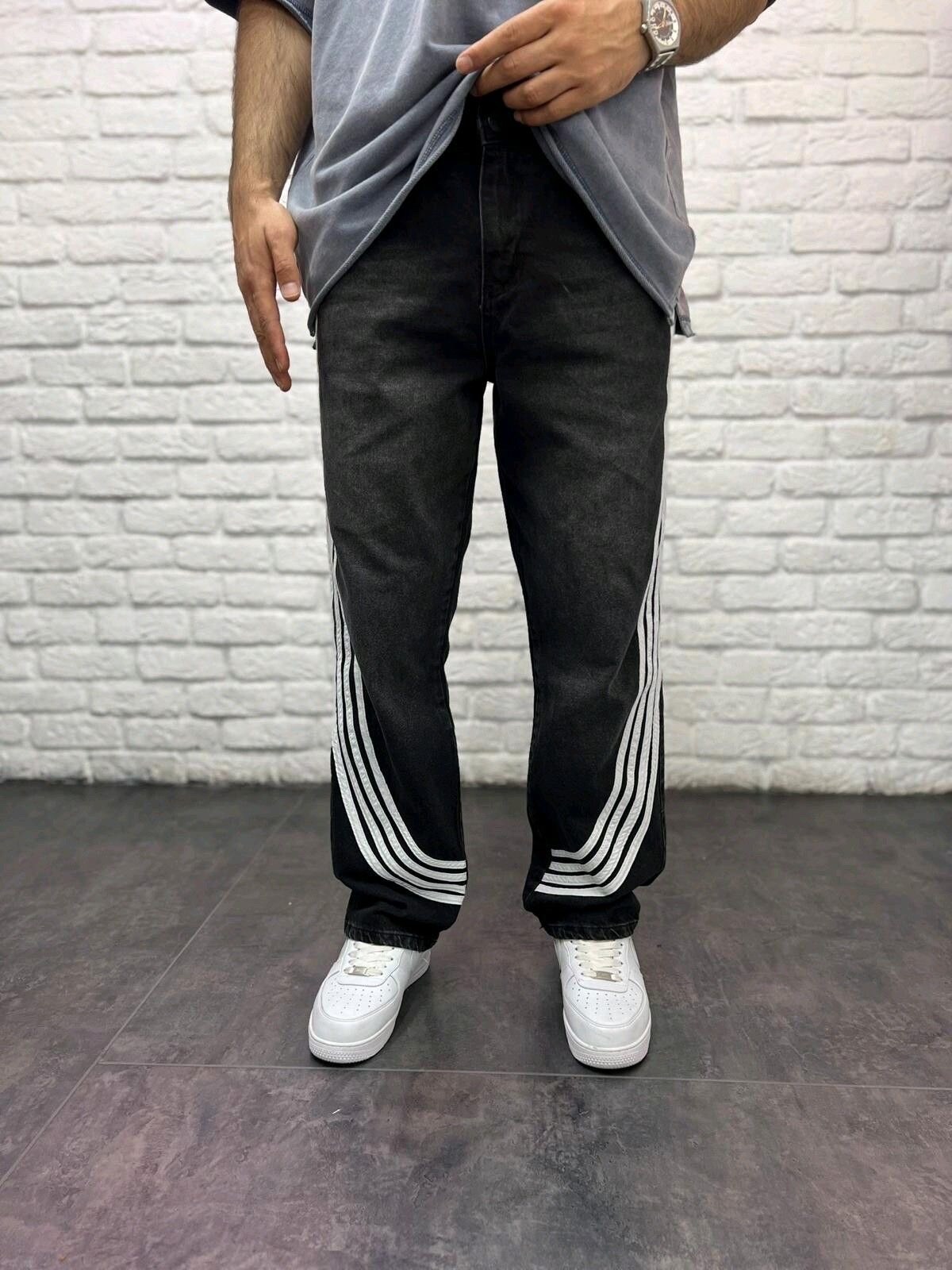 Grossiste Invictus Paris - JEANS RELAX FIT