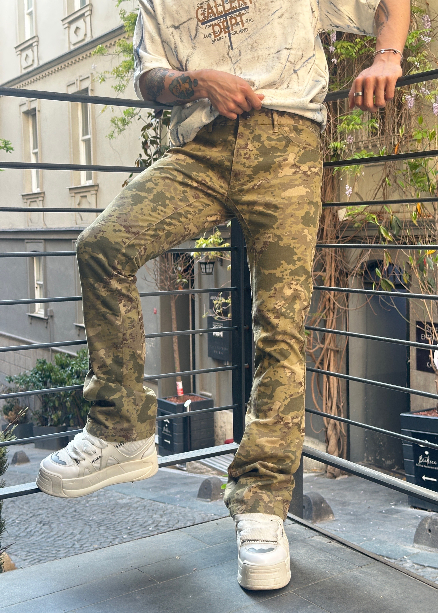 Grossista Invictus Paris - PANTALONI DA UOMO CON VESTIBILITÀ RILASSATA