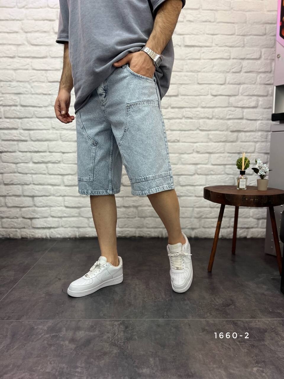 Wholesaler Invictus Paris - SHORTS