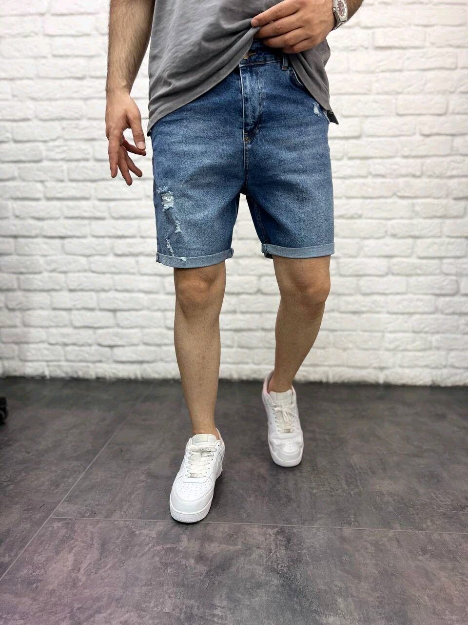 Wholesaler Invictus Paris - SHORTS