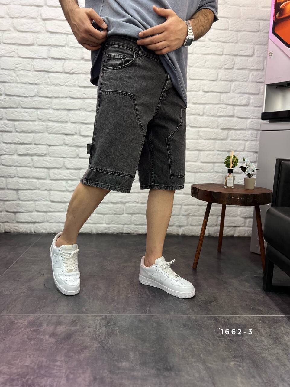 Wholesaler Invictus Paris - SHORTS