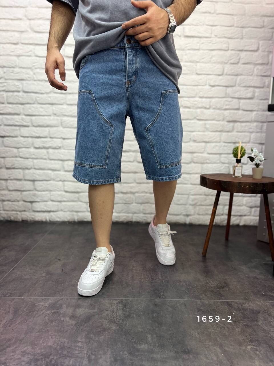 Wholesaler Invictus Paris - SHORTS