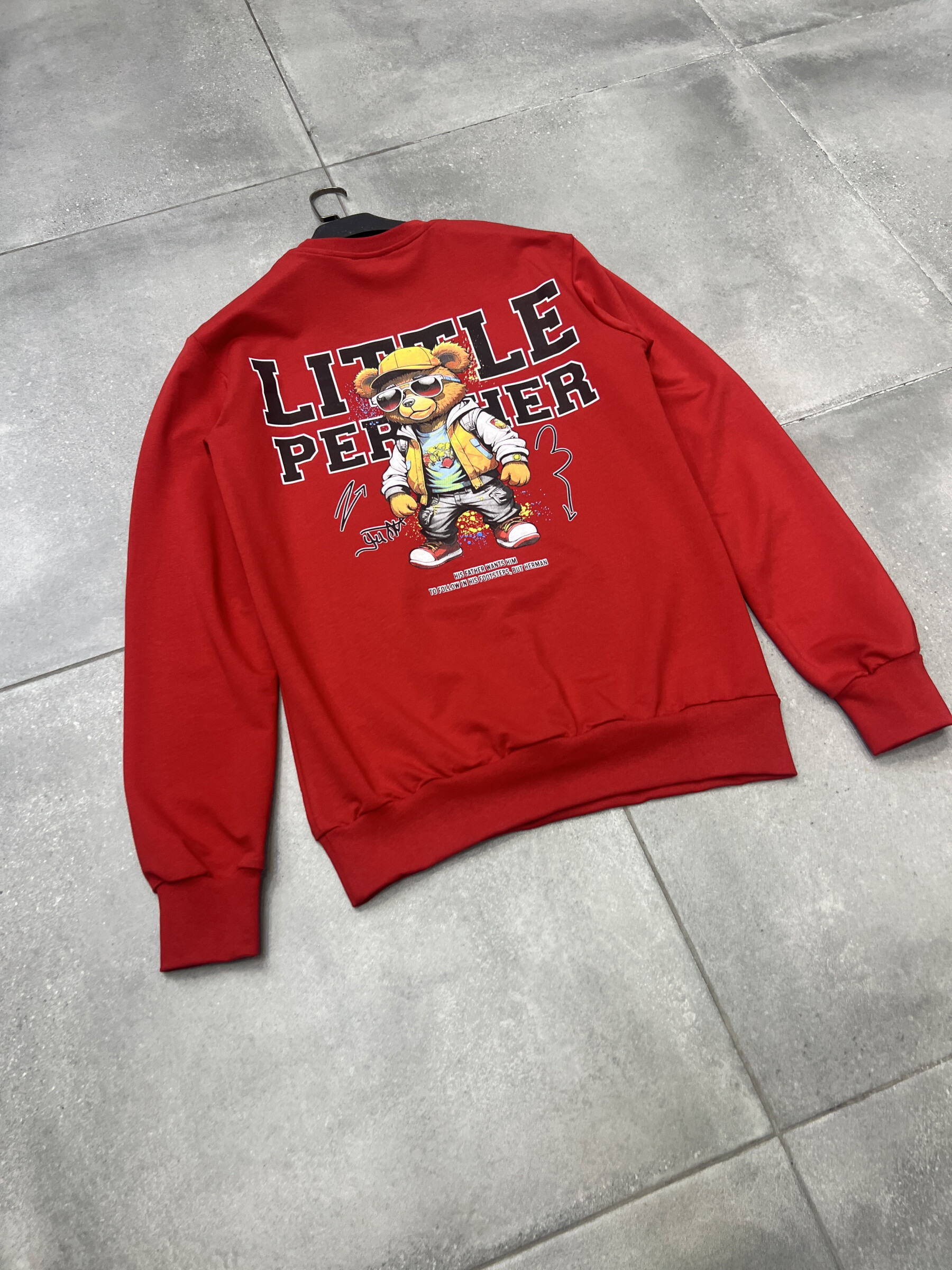 Grossiste Invictus Paris - Crewneck Imprimés Tendance Confort et Style à Petit Prix